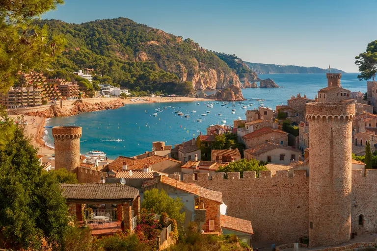 Private transfers to Costa Brava